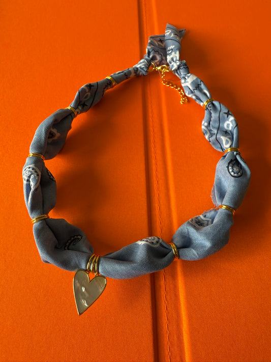 Periwinkle w/ Mother of Pearl Heart